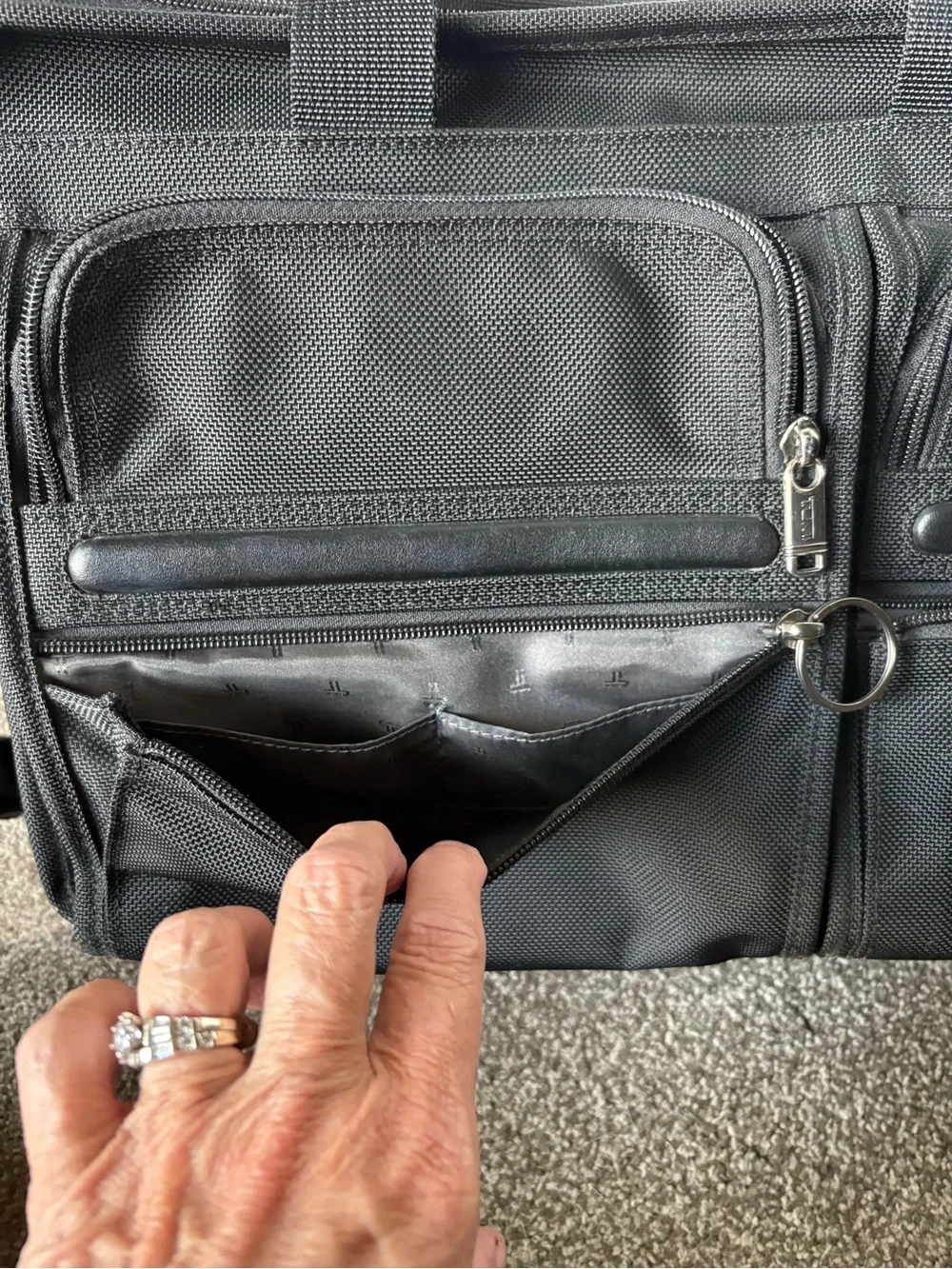 Tumi Alpha 3 Expand Briefcase Organizer Laptop Ballistic Bag Black Nylon 26141